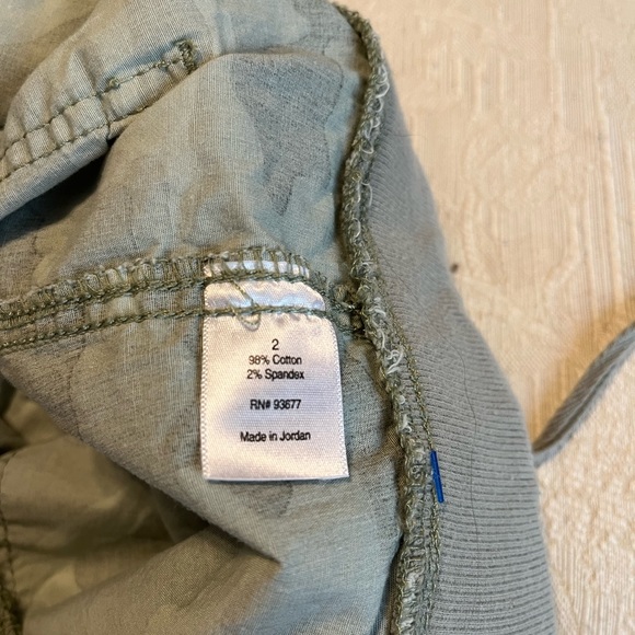 Top VS size Large, bottom size 2 Brand Ana - Picture 14 of 16